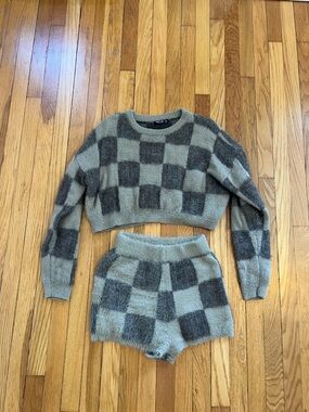 Nasty Gal Gray Checkered Cropped Sweater & Shorts Set